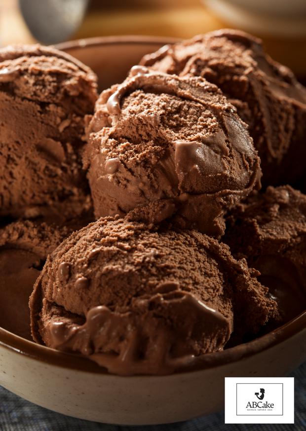 La ricetta del gelato mai gelato al cioccolato.